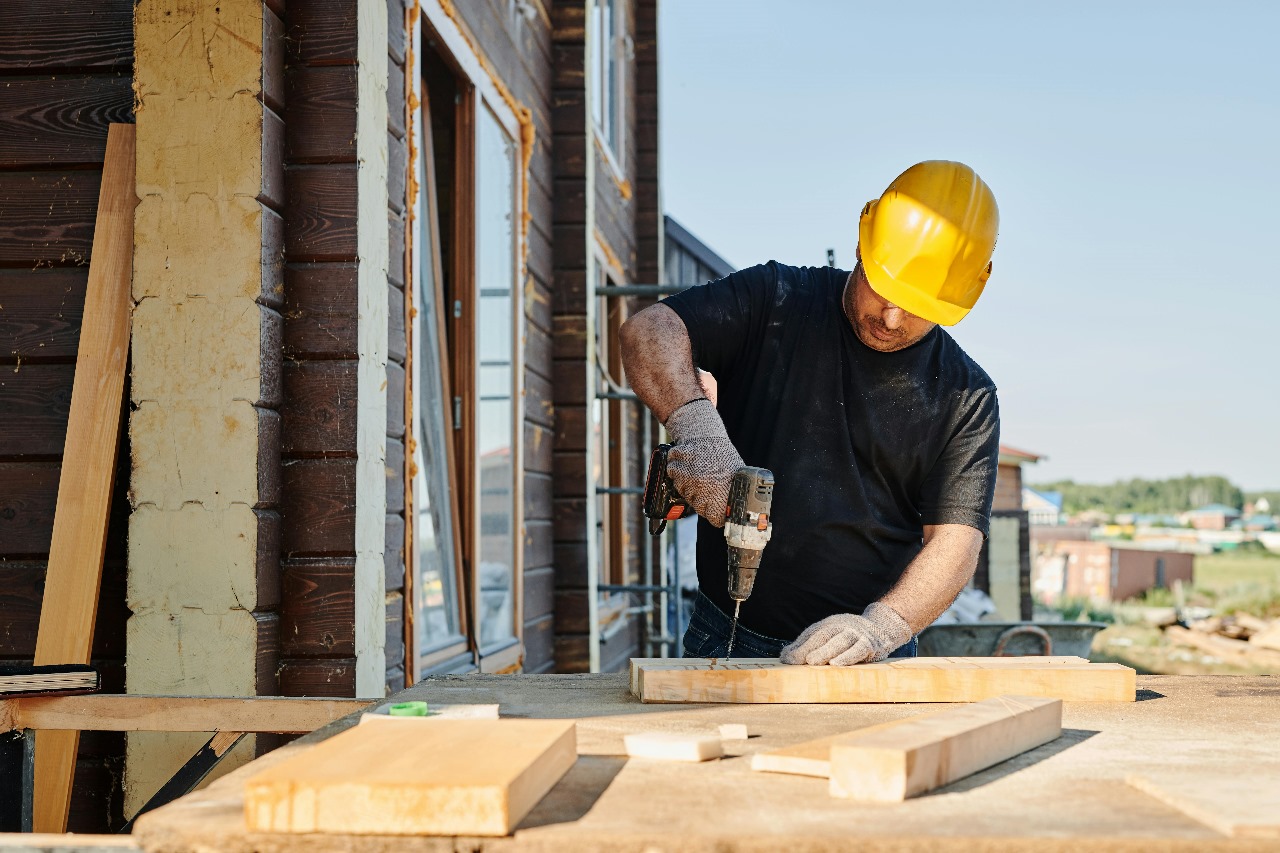Electrician Apprenticeship Hawaii: Earn While You Learn